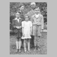 064-1014 Die Familie Thoms 1950 in Bramsche.jpg